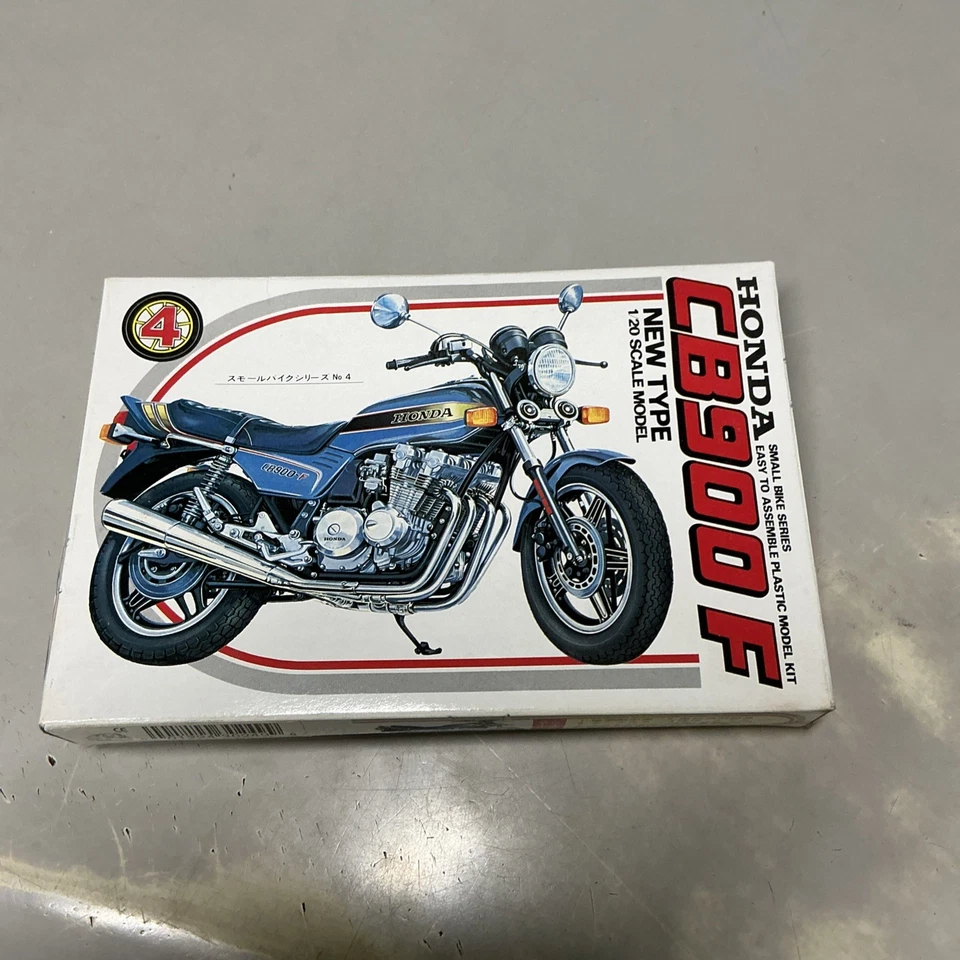 New Type HONDA CB900 F - 1/20 -  Kit Da Montare - NUOVO - Small Bikes Series - Immagine 2 di 4