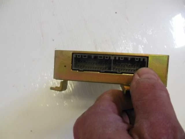 Panel de patada derecha de transmisión ECM chasis compatible con 92-93 PRELUDE 361955 Foto 3 de 3