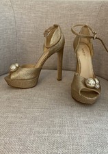 Nine West Vidah Dress Sandal Light Gold Glitter, Ankle Strap, Peep Toe, size 5