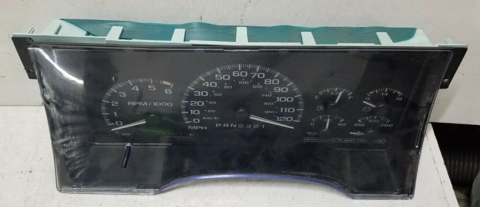 2000 凯迪拉克凯雷德仪表组 — 第 2/4 张图片