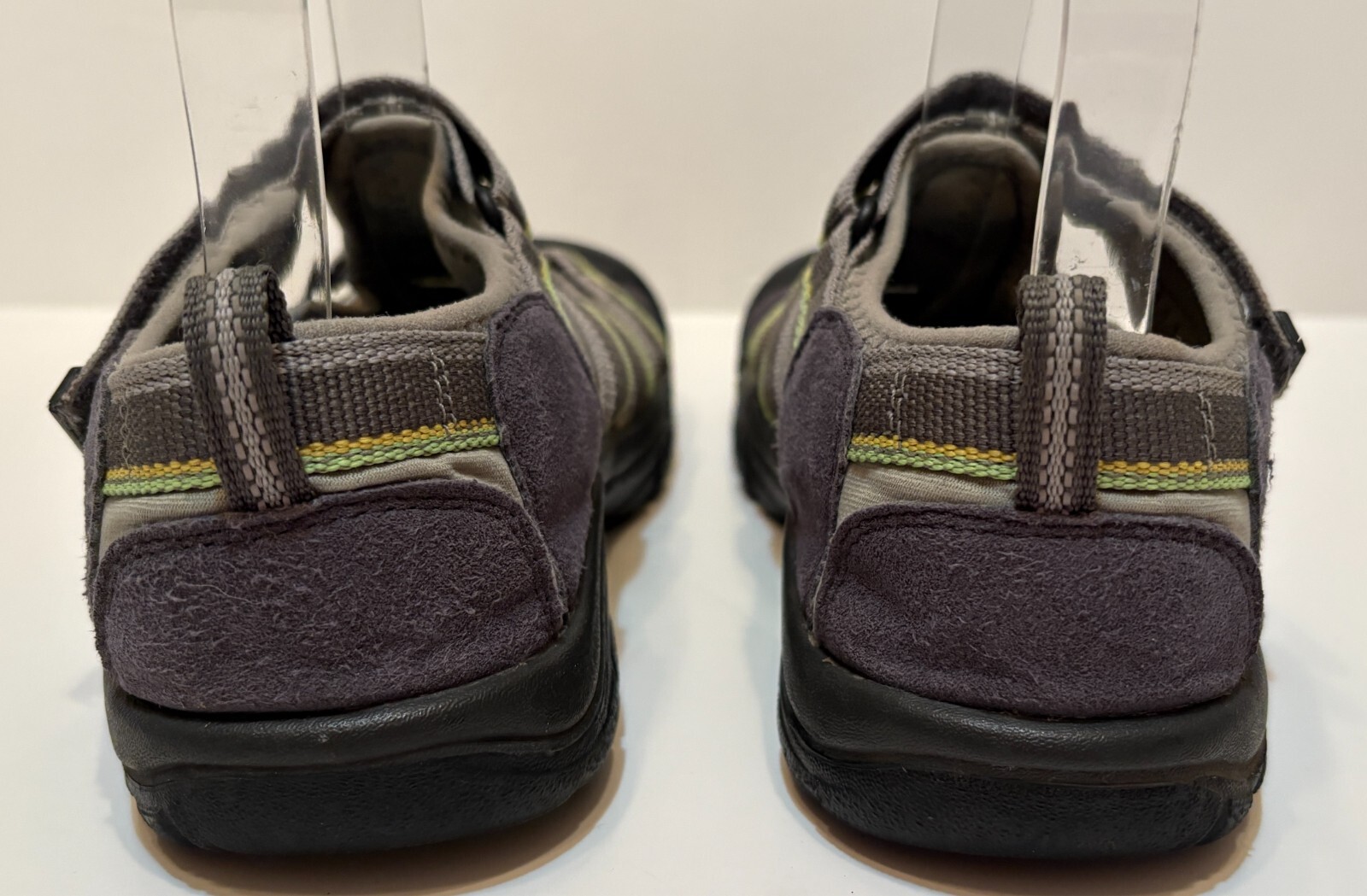 Scarpa sportiva impermeabile Keen Newport H2 taglia USA 5 32 5 CM grigio e verde usata in ottime condizioni