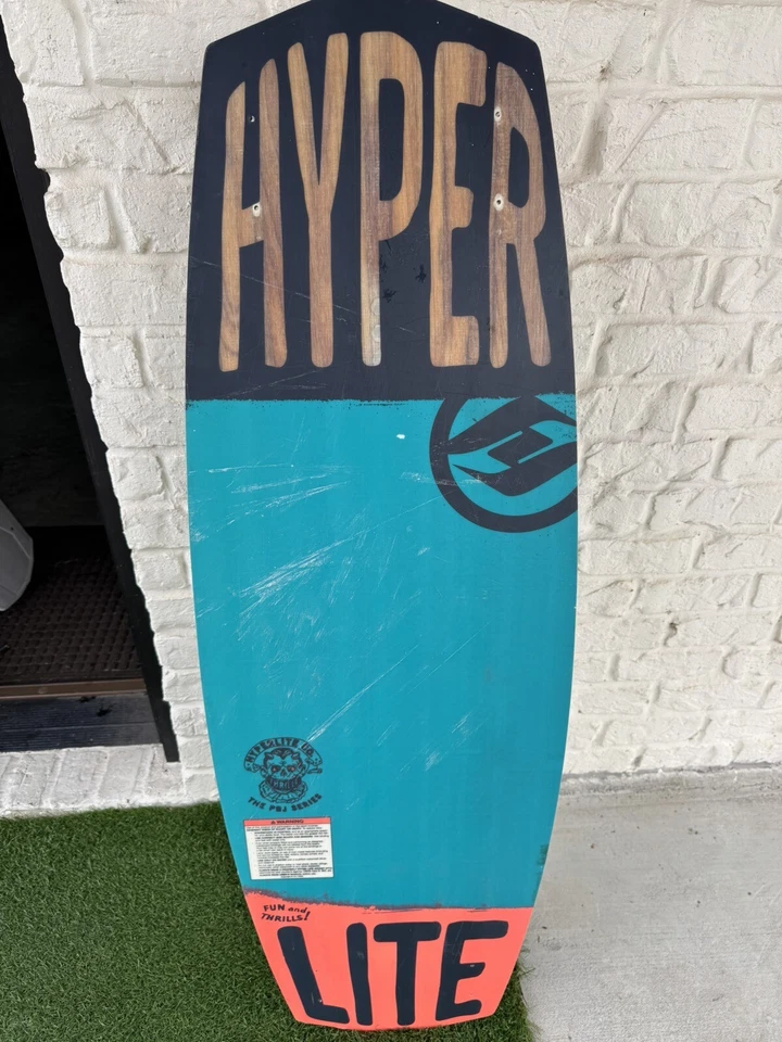 Hyperlite PBJ wakeboard - Cable wakeboard - 138 cm. Foto 2 de 3