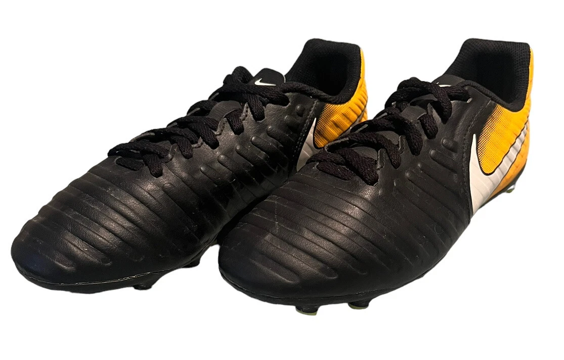 Nike Tiempo Legacy III FG Cleats Soccer Football Shoes US 5 Youth