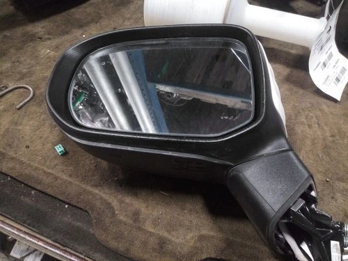 Driver Side View Mirror Power Heated Repeater Fits 20-22 TELLURIDE 3082250