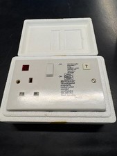 MK Sentry 13A Socket RCD Protected Socket Outlet White with Neon