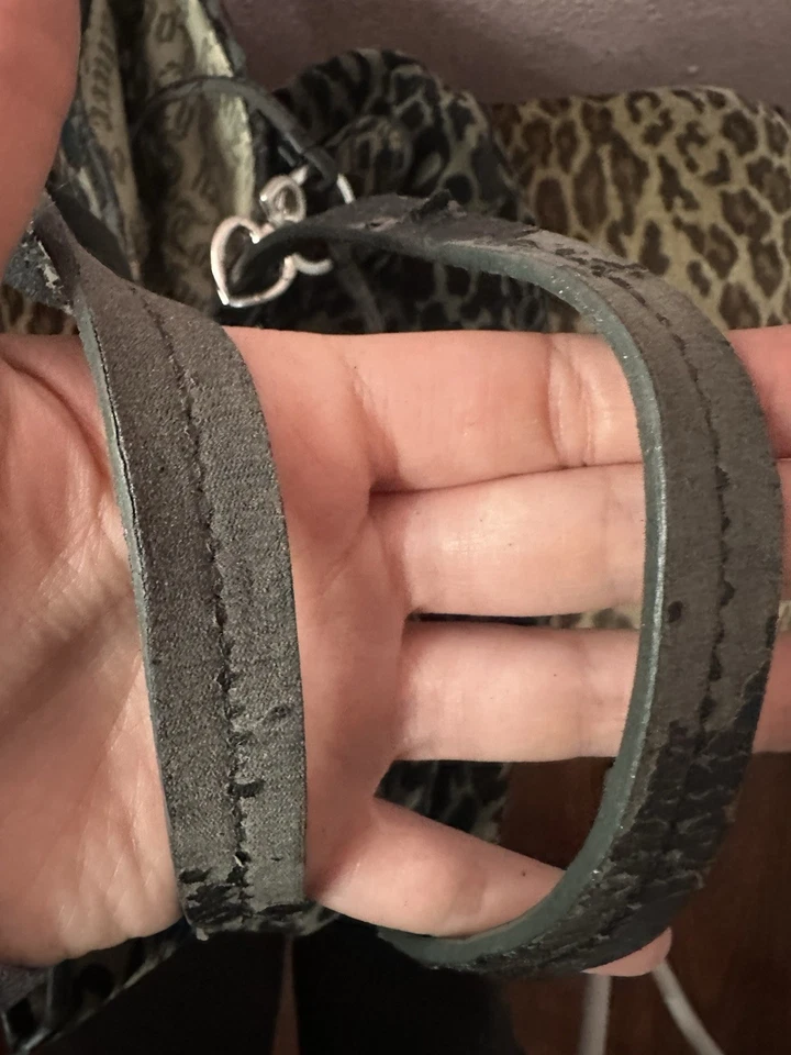 Bolso de Mano Vintage Y2K Juicy Couture Estampado Leopardo con Dijes Foto 4 de 4