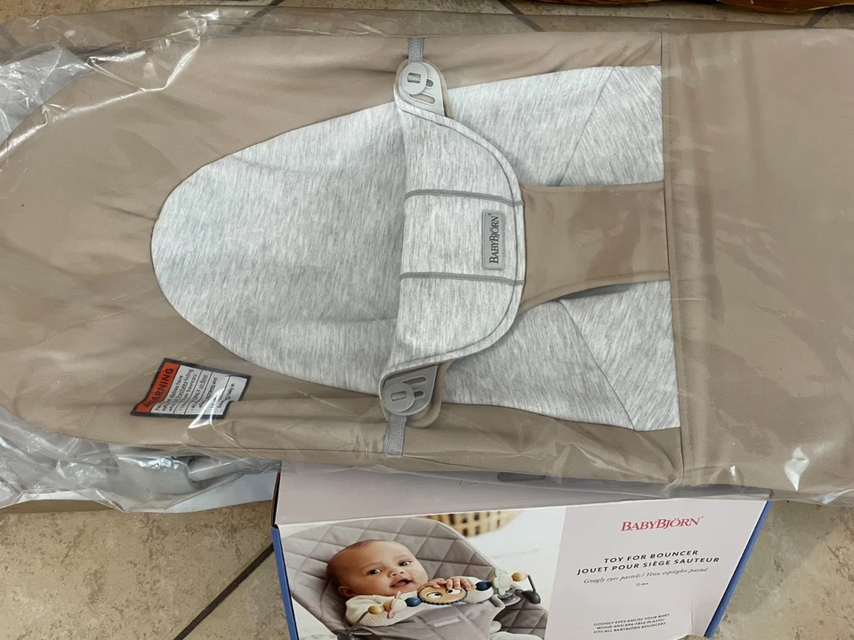 BabyBjörn Balance Soft. Wo/Jer.  Barra de juguete Bouncer beige/gris incluida Foto 3 de 4