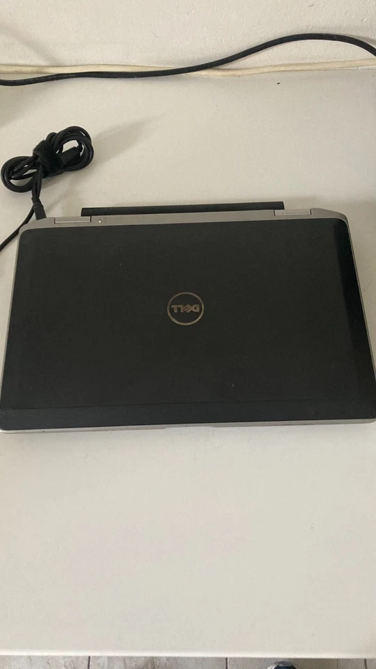 PC Portatile Dell Latitude E6320 – Completo di Accessori - Immagine 2 di 4