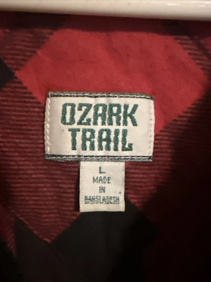 Ozark Trail Men's L  Red Plaid Flannel Vest Sleeveless, Full Zip, 90s Vintage - Image 3 of 3