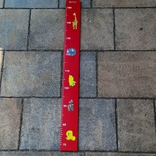 Kindermesslatte Holz rot Safari-Tiermotive bis 150 cm Wandmontage