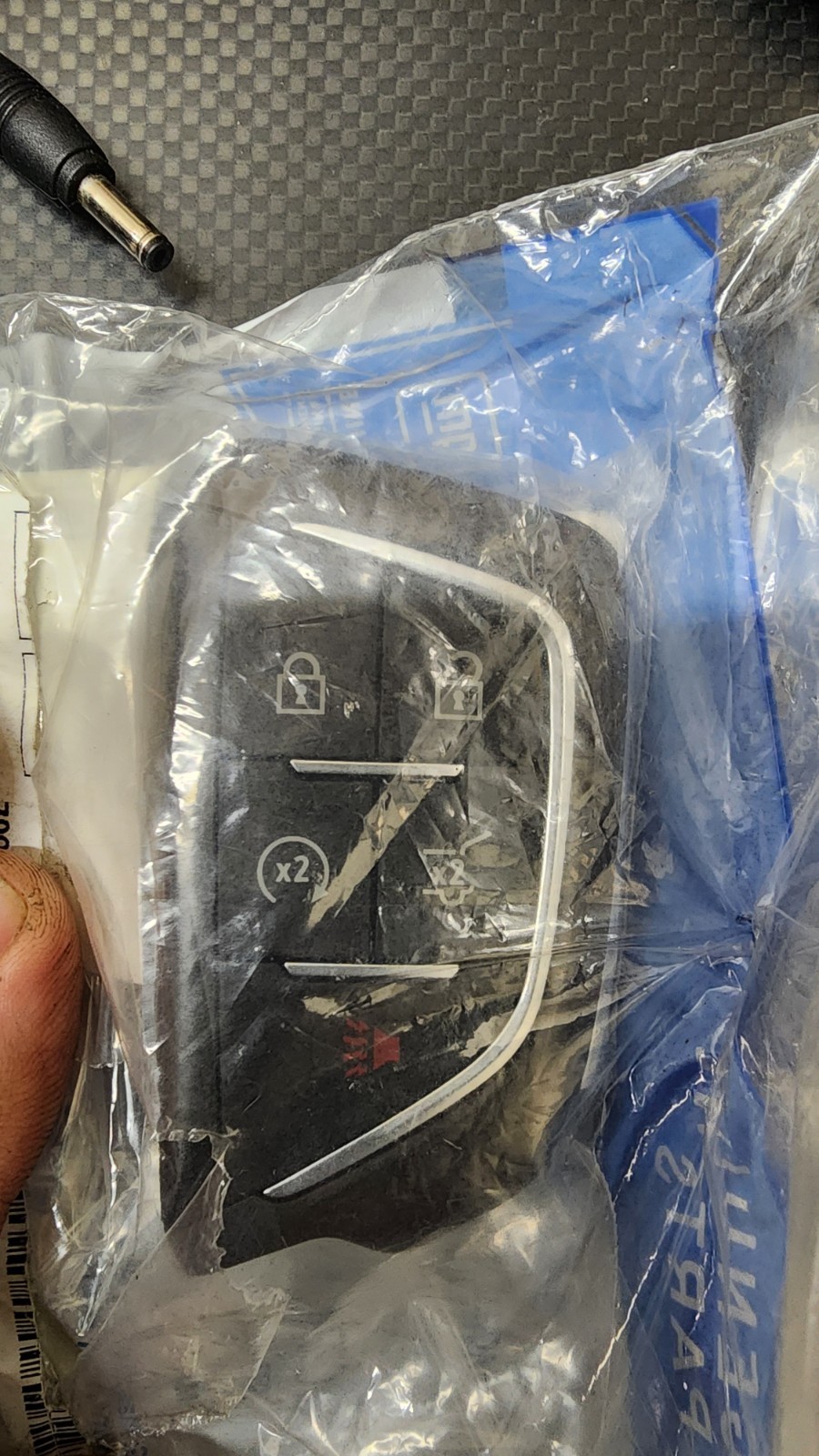 GENUINE GM CADILLAC KEYLESS ENTRY REMOTE KEY FOB 13560554 OEM WITH KEY BLADE - second product detail image