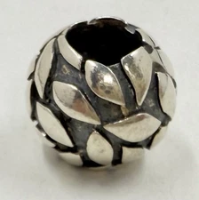 SILPADA S1342 STERLING 925 LEAF PETAL BEAD SLIDE PENDANT (T739)