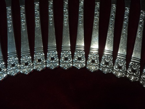 Silverplate Flatware Lot of 12 Flat Butter Spreaders Oneida Scandinavia 1970 - Picture 2 of 5