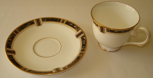 Lenox Classic Modern Footed Cup &Saucer Black Marble Band Gold Trim Made in USA - Picture 4 of 7