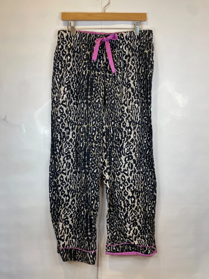 Conjunto de Pijama de Franela Nick & Nora Negro Leopardo Estampado Animal Púrpura Talla Mediana Foto 4 de 4