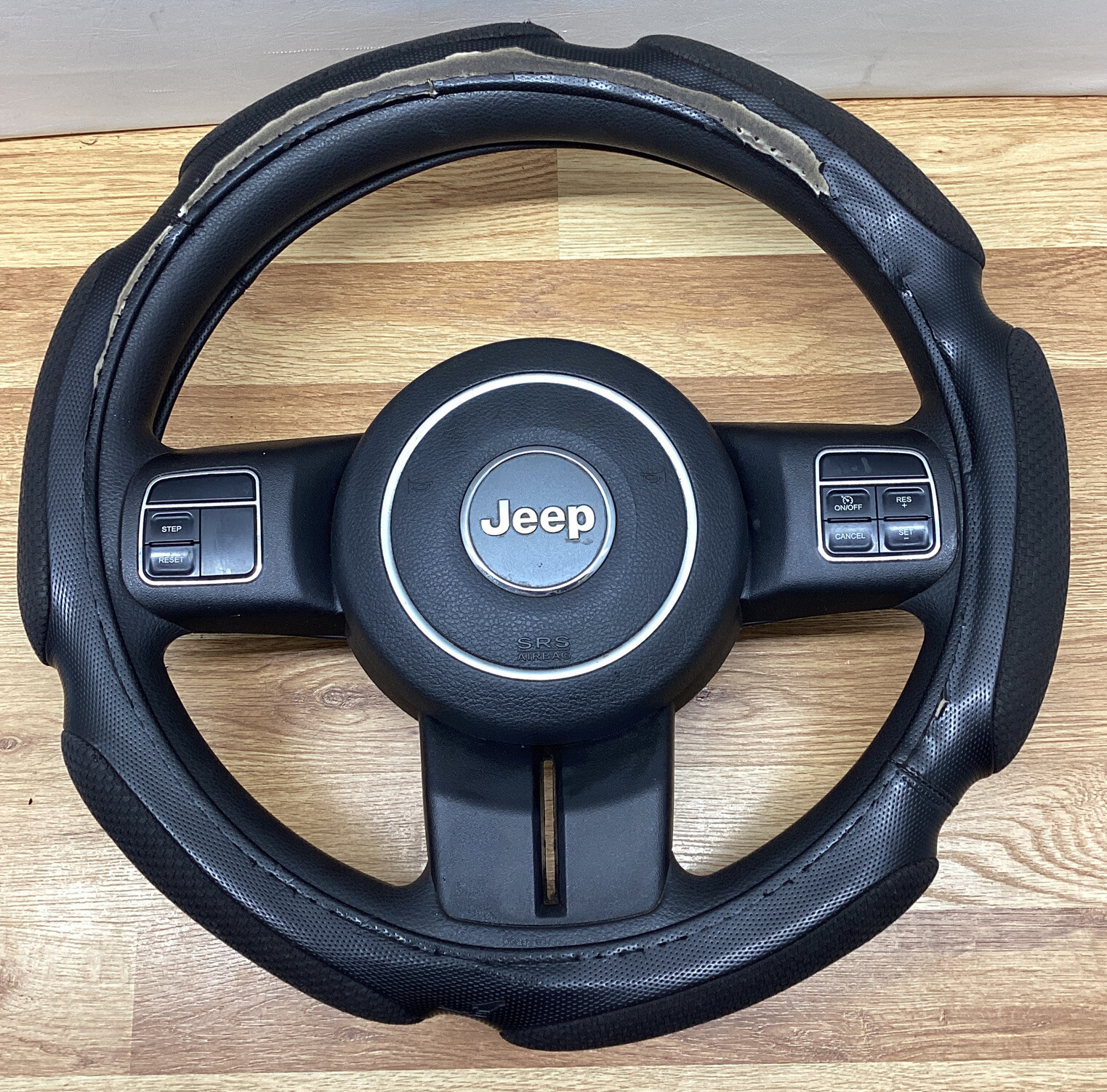 20082012 Jeep Liberty Steering Wheel with Switches OEM Black eBay