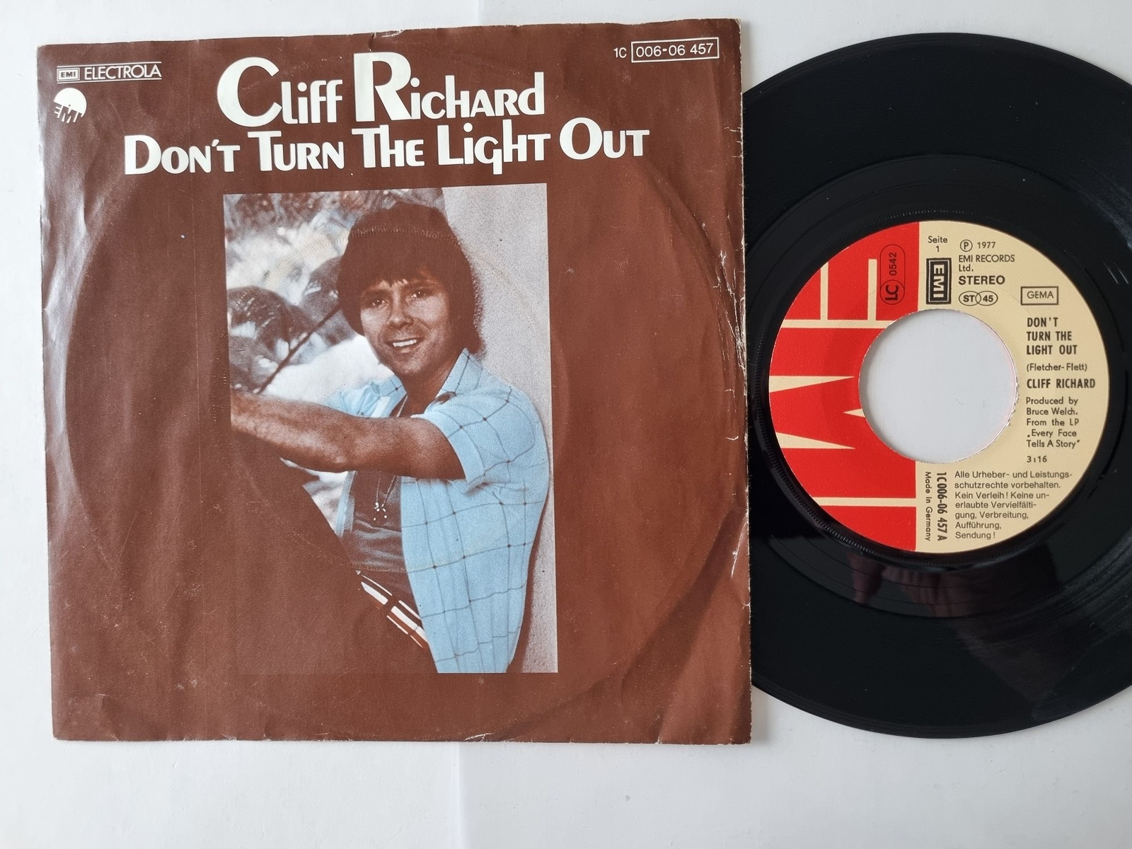 Cliff Richard - Don't turn the light out 7'' Vinyl Germany