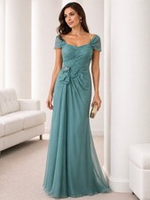Cameron Blake Iridescent Turquoise Beaded Mother of the Bride/Groom Formal Gown
