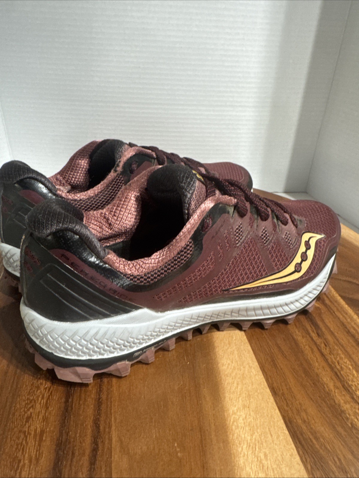 Saucony Women's Run Anywhere Everun Maroon Trail Running Hiking Shoes  Size 9 thumbnail 6