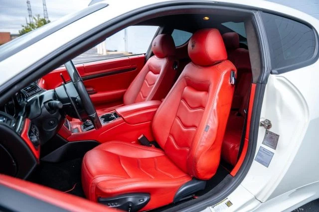 2012 Maserati GranTurismo MC Coupe 2D - Imagem 3 de 4