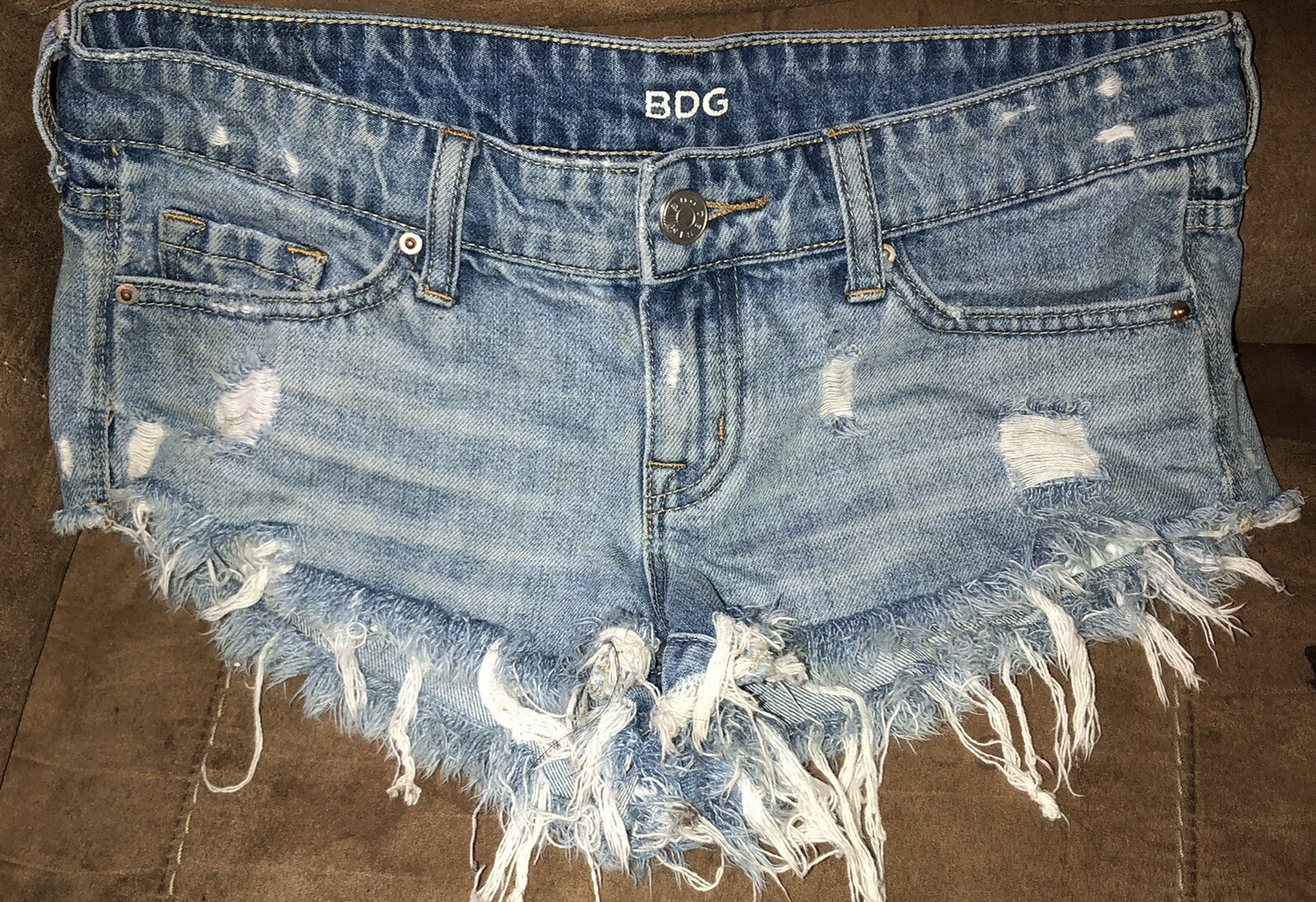 Купить BDG Tomgirl Cutoff Distressed 