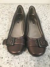 ECCO Women's Leather Flats Size 37 US Size 6/6.5 Round Toe Buckle Trim Slip On