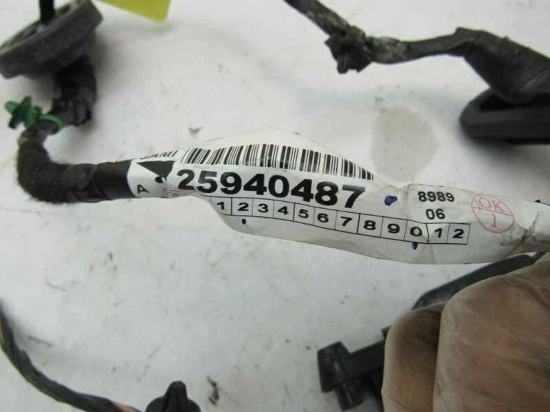 Arnés de cables de puerta Outlook 2009 Saturn lado del pasajero puerta trasera cableado Foto 3 de 4