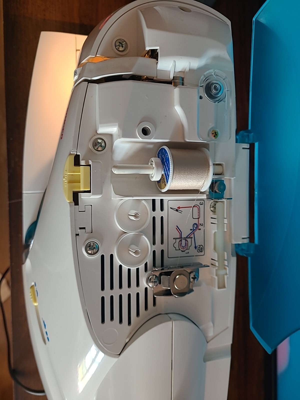 Singer Izek 1500 Sewing Machine Gameboy Color Game 150th Anniversary