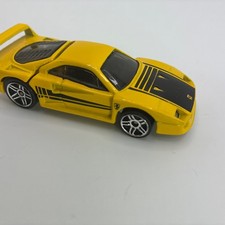Hot wheels•Yellow & Black• Ferrari F-40•Metal/Metal•NM•Opening Hatch•Beautiful