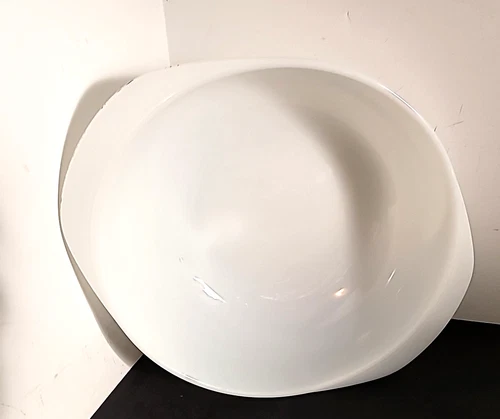 Vintage PYREX White Milk Glass 024  2 Quart Baking Casserole Dish Oven No Lid