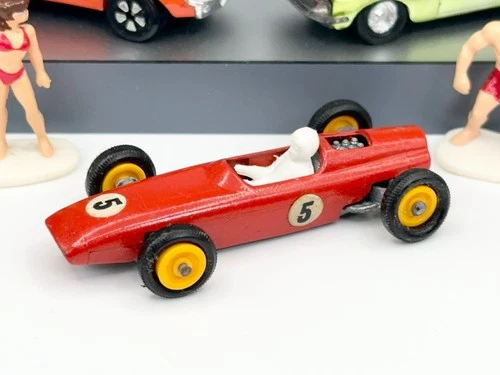 Vintage Matchbox Lesney No. 52 SCARCE RED B.R.M. Racing Car #5 VERY NICE!