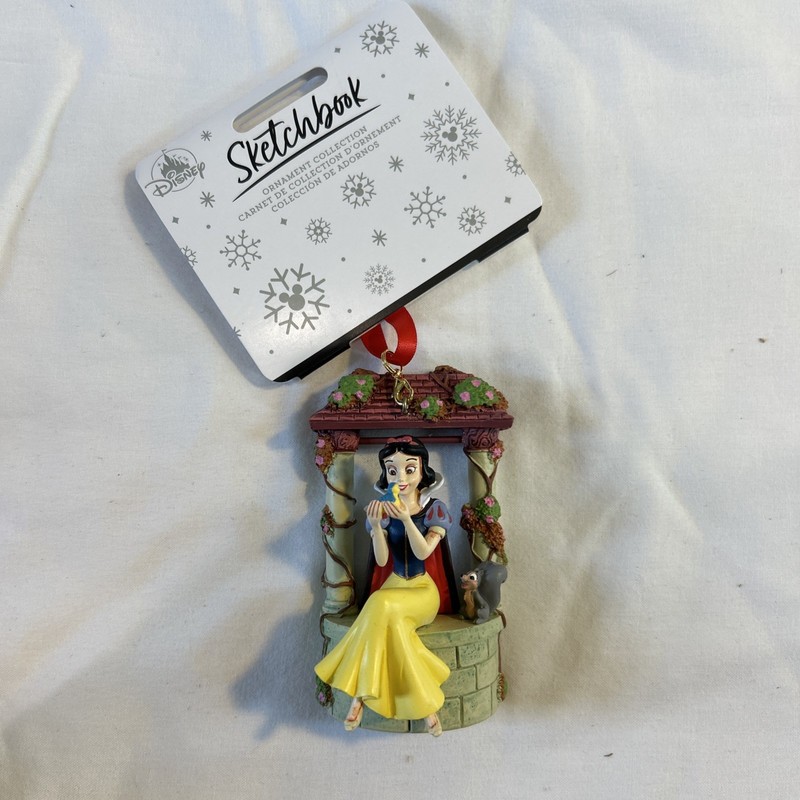 BNWT Disney Snow White Sketchbook Christmas Tree Holiday Ornament