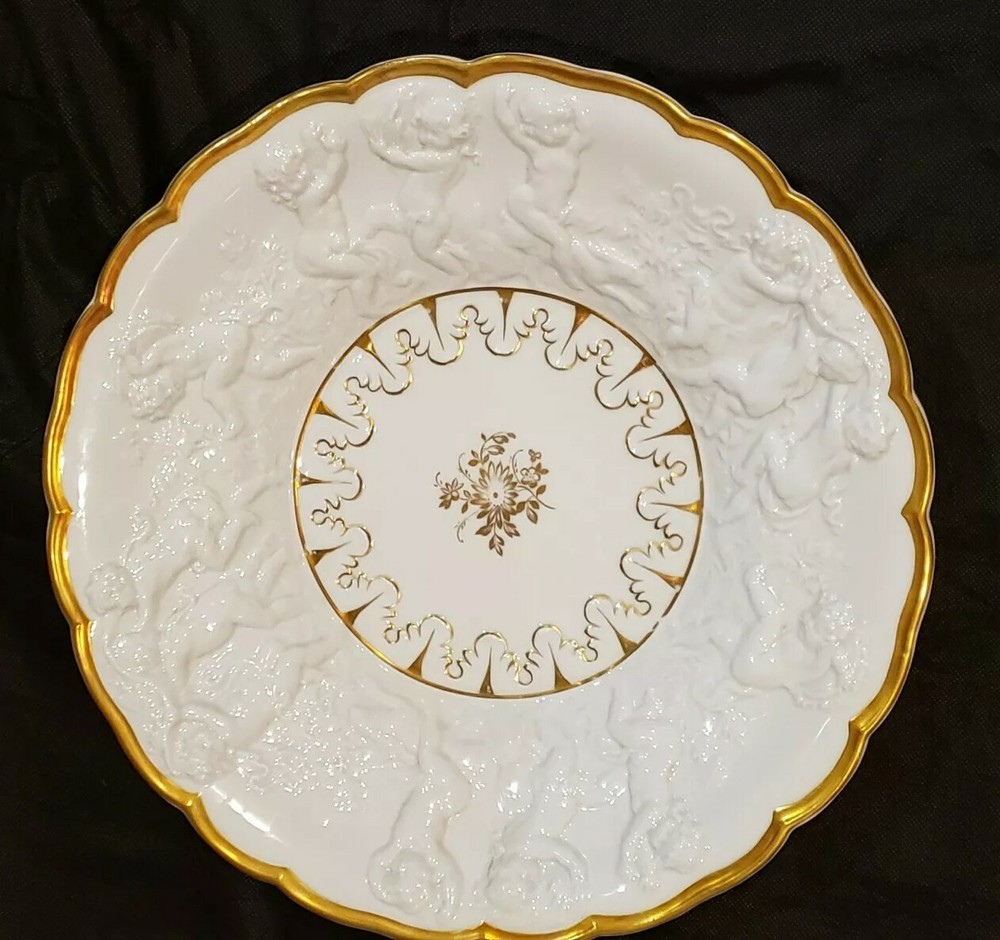 Capodimonte White Gilded 14.5 Inch Embossed Cherub Bowl Platter