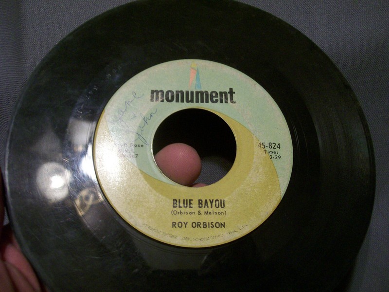  ROY ORBISON BLUE BAYOU & MEAN WOMEN BLUE 45 RECORD MONUMENT RECORDS 45-824 