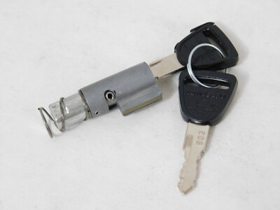 アクセサリー UKI NOS 1969-1978 Kawasaki S1 H2 S3 KH Steering Lock # 903 Keys