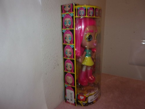 BRAND NEW LOTTA LOOKS WEATHER GIRL 8" DOLL..by MATTEL....2019 - Picture 2 of 5