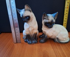 Vintage The Leonardo Collection Siamese Cat Figurines Fine Bone China Blue Eyes