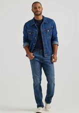 NWT Lee Men's Extreme Motion MVP Relaxed Straight Jean