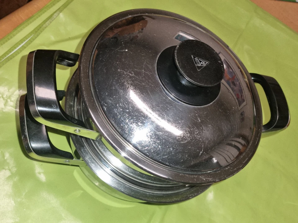 AMC  Topf  Deckel  + Siebeinsatz 2,3 L  20cm Durchmesser 1,2 Bar
