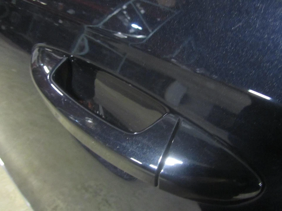 06-10 VW VOLKSWAGEN PASSAT Left Driver Rear Black Door Glass Handle Trim Chrome  Foto 3 de 4