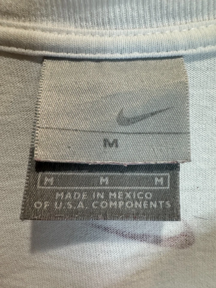 Camiseta vintage Y2K Nike para mujer blanca manga larga brillante gráfico floral talla mediana Foto 4 de 4
