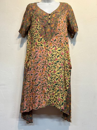 ABITO nuovo con etichette SACRED THREADS floreale funky hippie rayon tasca m spedizione gratuita - Foto 3 di 7