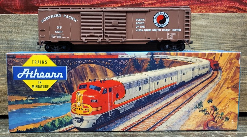 Athearn HO Scale 50' DD Box Car Northern Pacific (6519) CUSTOMIZED