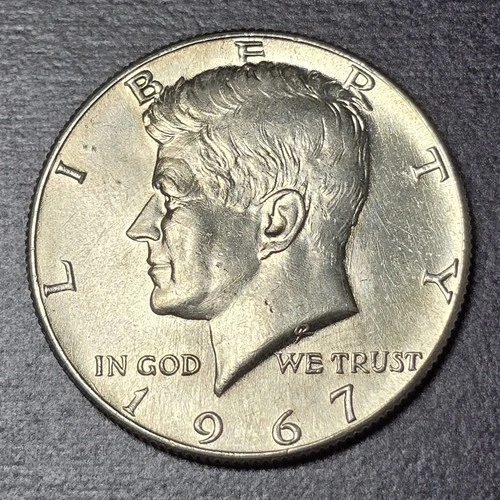1967 KENNEDY HALF DOLLAR 40% Silver Coin - Uncirculated? Constitutional Round AU
