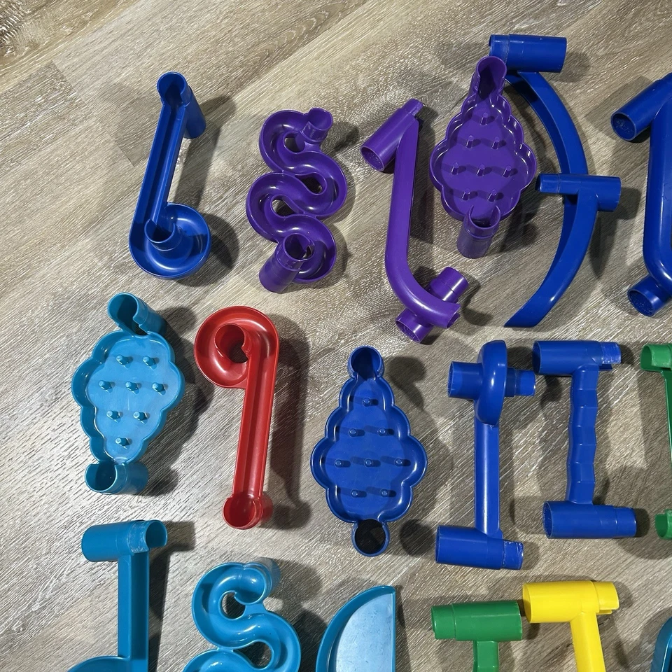 Discovery Toys Marbleworks 90s Raceway Construction Set 120 Pieces Box Marbles - Image 3 of 4