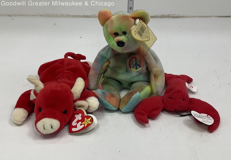 Lot of 3 Beanie Babies w/Tags Snort, Pinchers and Peace Bear
