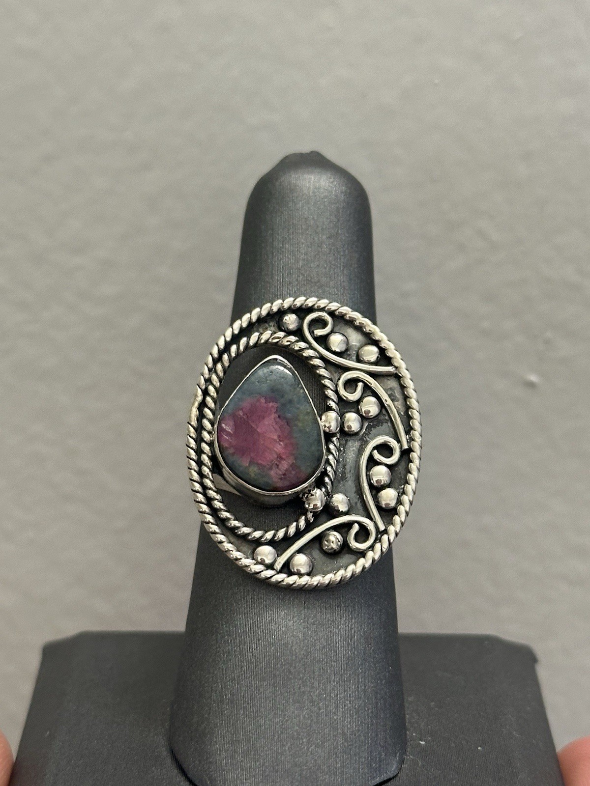 Sterling 925 Teardrop Ruby Zoisite Scroll Work Sp… - image 1