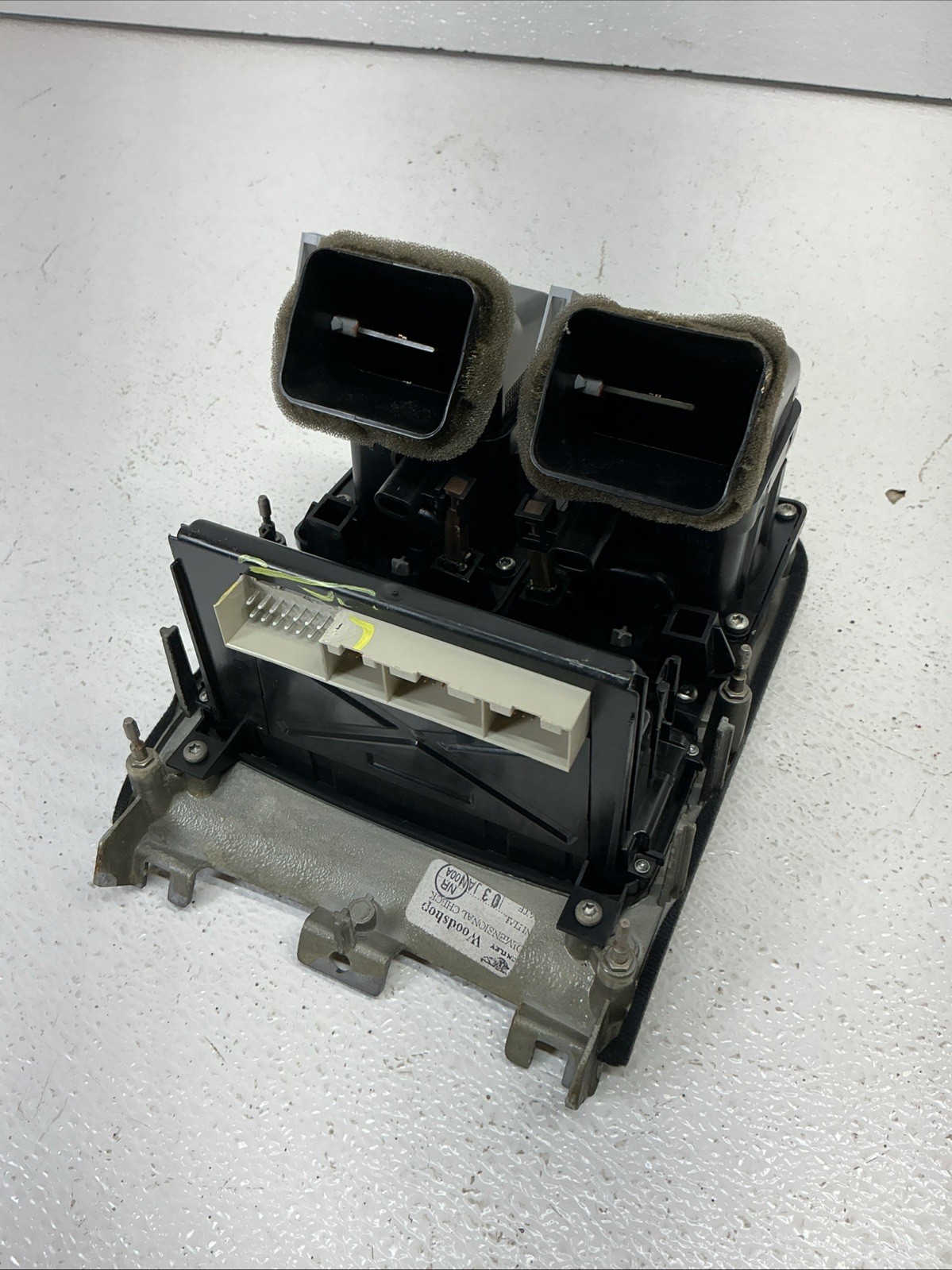 06-13 Bentley Continental Flying Spur Center Console Air Vent Trim Assembly OEM