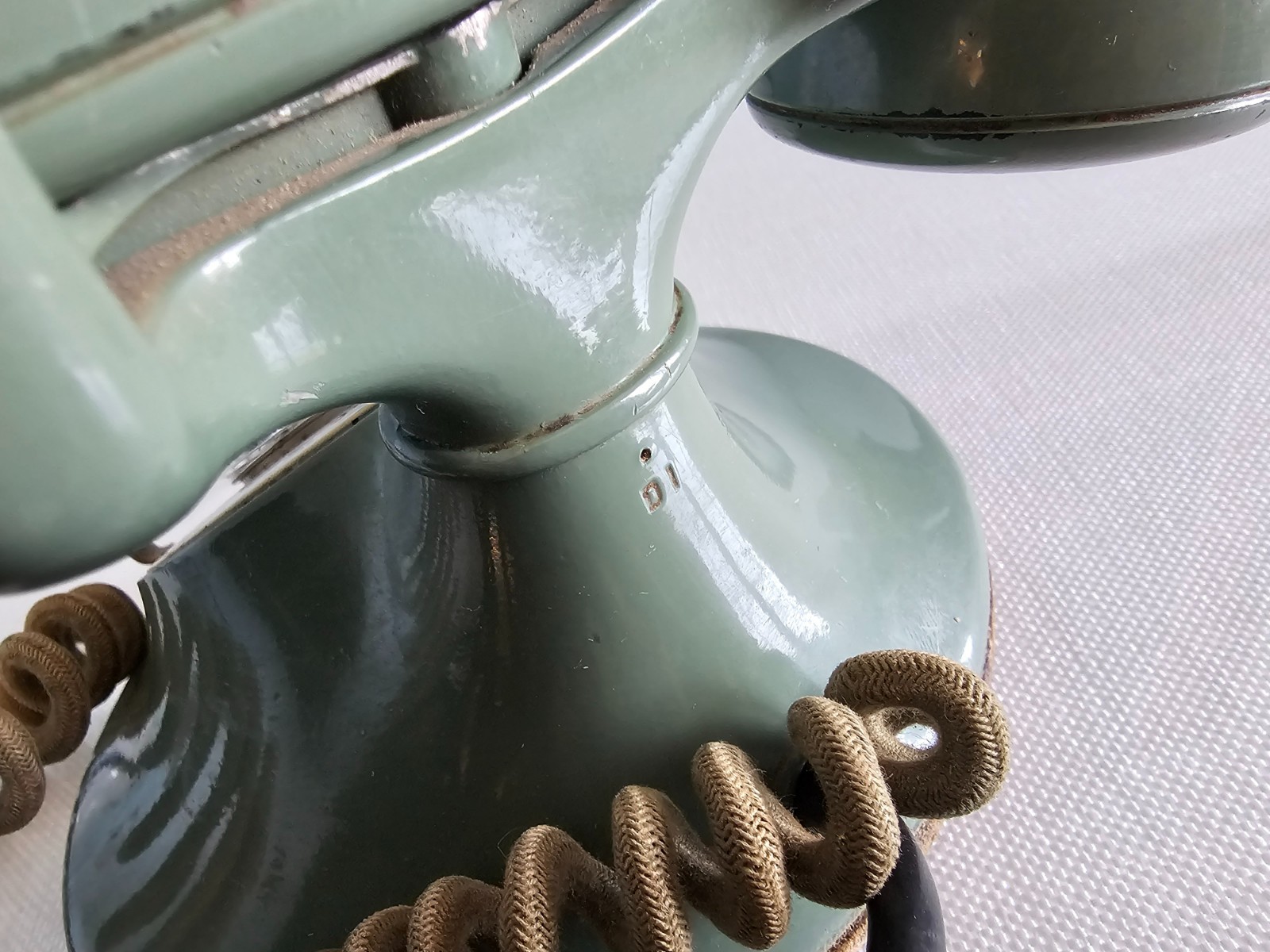 Vintage MOSS GREEN Bell System Western Electric F1 Cradle Phone D1 Oval Base USA