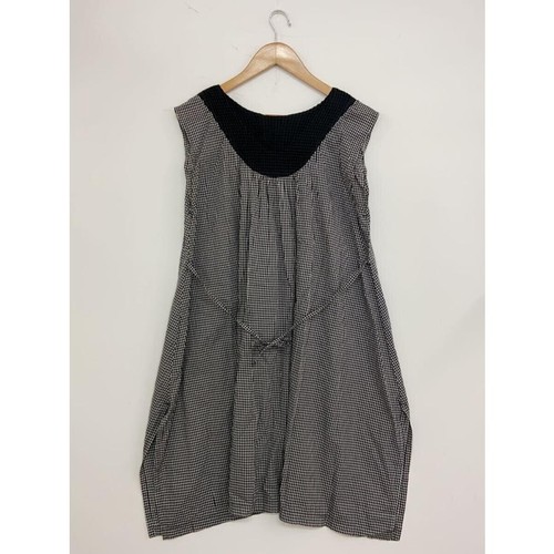 Robe noire sans manches en vichy coton officiel Issey Miyake taille FT532